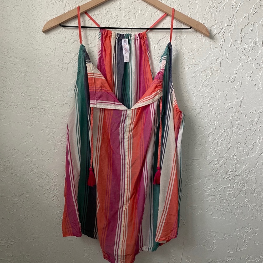 Tank top.